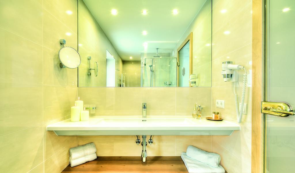 Hotel Garni Urezza อิสชเกิล ห้อง รูปภาพ